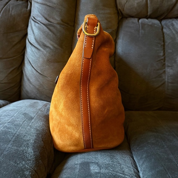 BNWT Dooney & Bourke Suede Large SacShoulder Bag in Honey Suede 🐝🍯♥️ - Picture 6 of 13